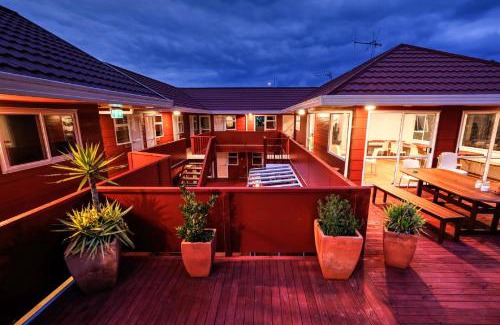 Taupo Hostel | Haka House Taupo