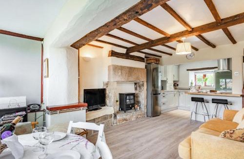Hoylandswaine House | Halcyon Cottage