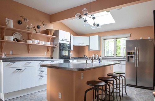 Bayfield House | Hale House, Customizable Historic Gem in downtown Bayfield