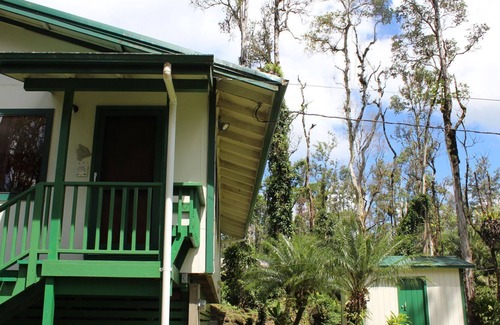 Nanawale Estates House | Hale Ohia Nui Relax in complete privacy in a tropical forest