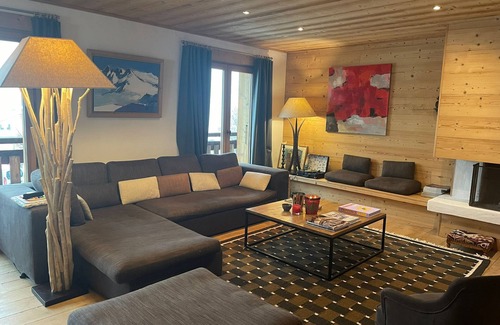 Le Planellet Apartment | Half chalet 150m2, 400m from center/ski, 3/5 bedrooms, garage, sleeps 6/10