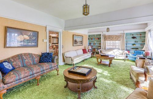 Atwood House | Half-Mi to Atwood Lake Spacious Home!