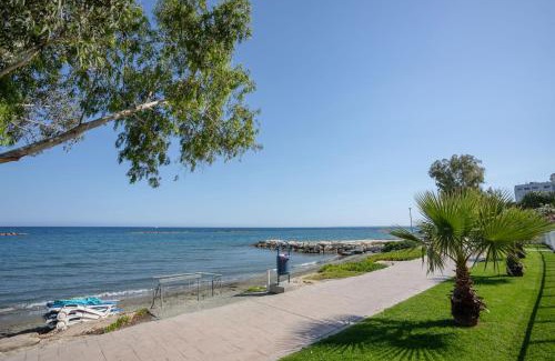 Historical Center Apartment | Hallmark Beach by TrulyCyprus