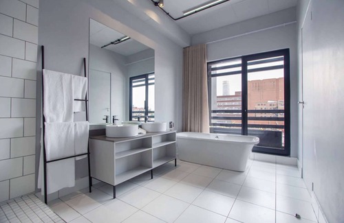 Downtown Johannesburg Hotel | Hallmark Hotel by BON Hotels