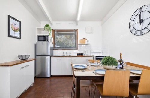 Halls Gap Apartment | Halls Haven Holiday Units