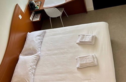 La Vergne Hotel | Halte Hotel
