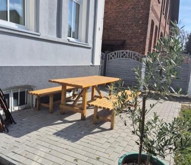 Muritz House | Haltestelle - Private Zimmervermietung Röbel Müritz