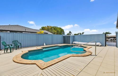 Banksia Beach House | HALYCON HOUSE