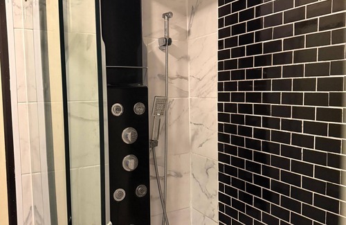Sturbridge Hotel | Hamilton Inn