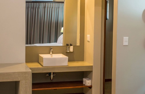 Malelane House | Hamiltons Lodge & Restaurant