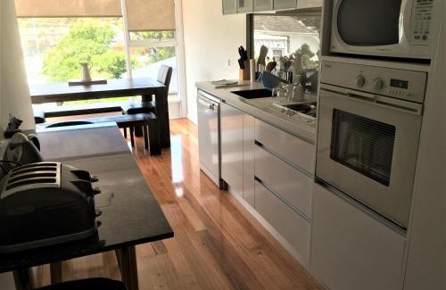 New Town Bed & Breakfast | Hamlyn House Accommodation