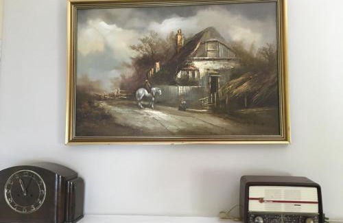 New Town Bed & Breakfast | Hamlyn House Accommodation