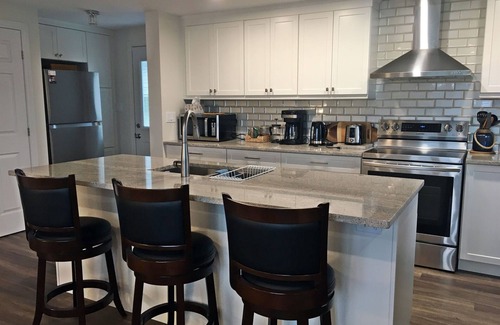 Waterloo House | Hammer Haus II - Entire House - Sleeps 8 - Waterloo