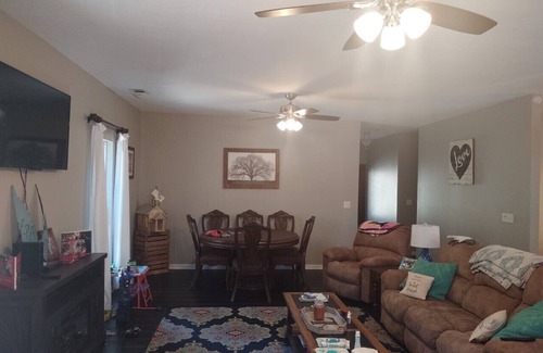 North Augusta House | Hammond's Hills Showground