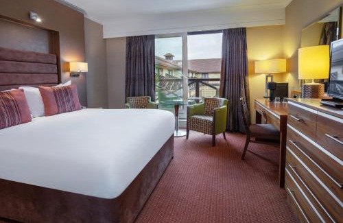 Lychpit Hotel | Hampshire Court Hotel & Spa