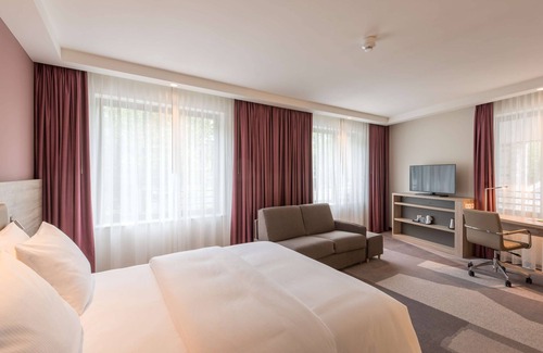 Ostend Hotel | Hampton by Hilton Frankfurt City Centre East