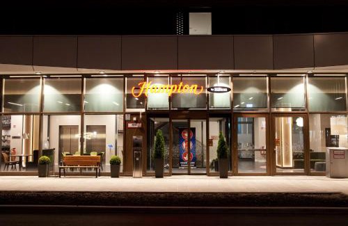 Berg am Laim Hotel | Hampton By Hilton Munich City Center East