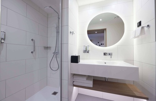 Swarzedz Hotel | Hampton by Hilton Poznań Swarzędz