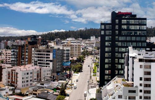 Financial District Hotel | Hampton By Hilton Quito La Carolina Park
