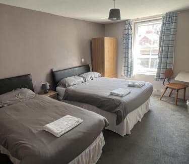 Llandrindod Wells Hotel | Hampton Hotel & restaurant