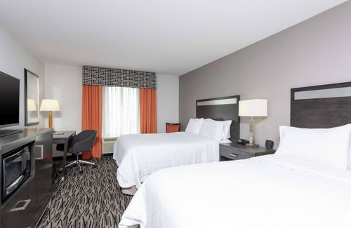 Akron Hotel | Hampton Inn Akron-South