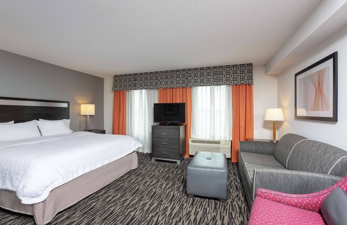 Akron Hotel | Hampton Inn Akron-South