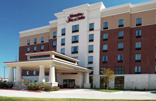 Lewisville Hotel | Hampton Inn and Suites Dallas/Lewisville-Vista Ridge Mall