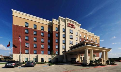 Lewisville Hotel | Hampton Inn and Suites Dallas/Lewisville-Vista Ridge Mall