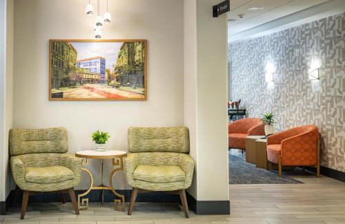 Historic Downtown La Crosse Hotel | Hampton Inn and Suites La Crosse Downtown