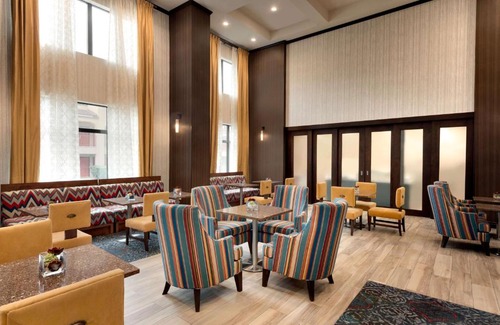 Monroe Hotel | Hampton Inn and Suites Monroe