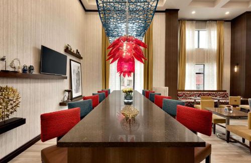 Monroe Hotel | Hampton Inn and Suites Monroe