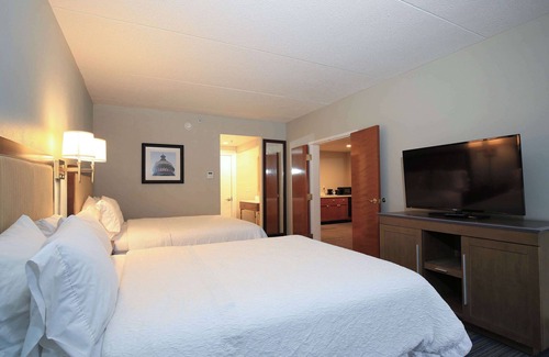 Bordentown Hotel | Hampton Inn Bordentown