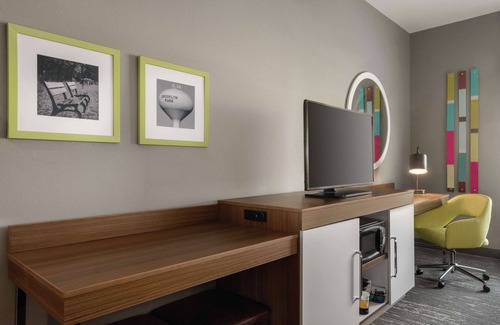 Brooklyn Park Hotel | Hampton Inn Brooklyn Park