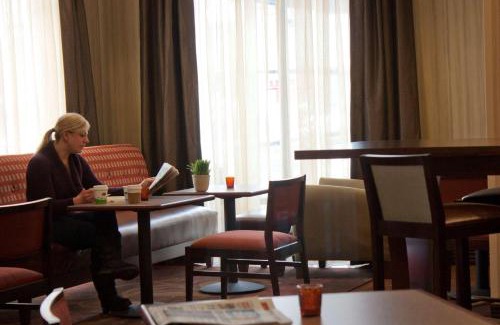 Burlington Hotel | Hampton Inn - Burlington