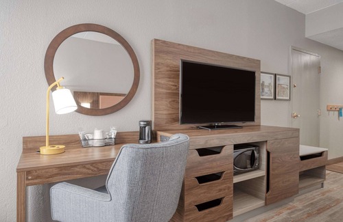 Octa Hotel | Hampton Inn by Hilton Washington Court House