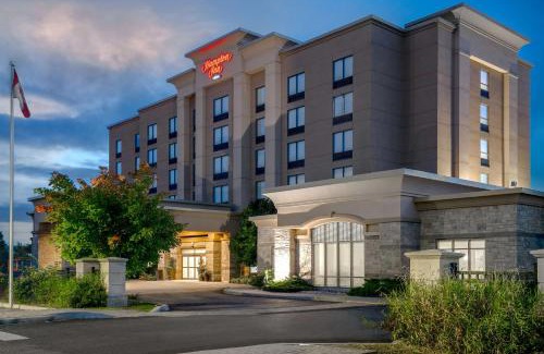 Brampton Hotel | Hampton Inn by Hilton Brampton - Toronto