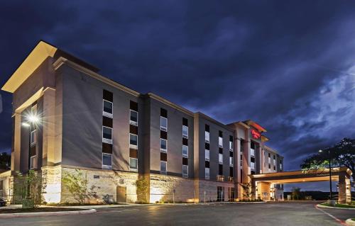 Spring Branch Hotel | Hampton Inn By Hilton Bulverde Texas Hill Country