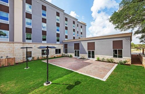 Spring Branch Hotel | Hampton Inn By Hilton Bulverde Texas Hill Country