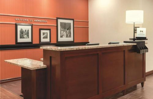 Southeast Edmonton Hotel | Hampton Inn by Hilton Edmonton South