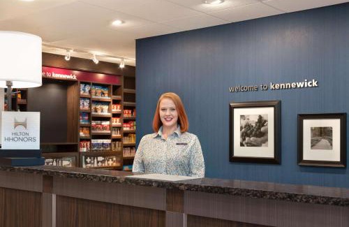 Tri-Cities Hotel | Hampton Inn by Hilton Kennewick at Southridge