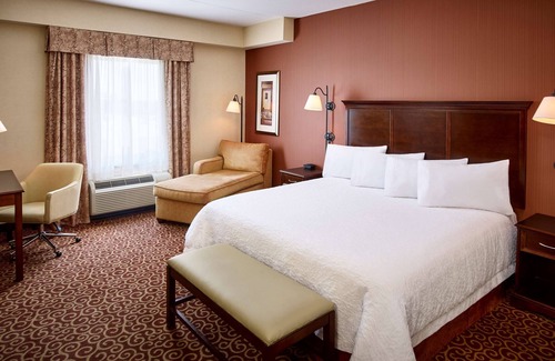 North Bay Hotel | Hampton Inn by Hilton North Bay