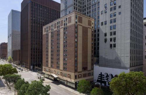 Gateway District Hotel | Hampton Inn Cleveland-Downtown