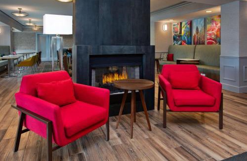 Shelby Township Hotel | Hampton Inn Detroit - Shelby Township