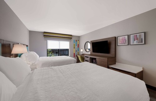 Southfield Hotel | Hampton Inn Detroit Southfield