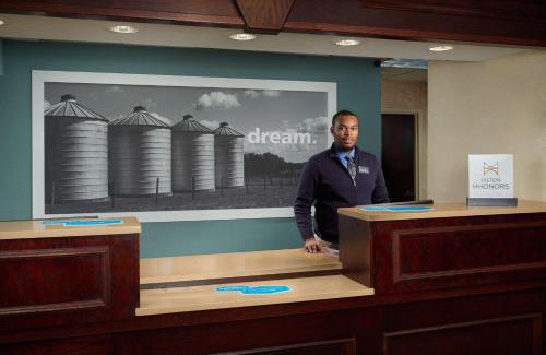 Goldsboro Hotel | Hampton Inn Goldsboro