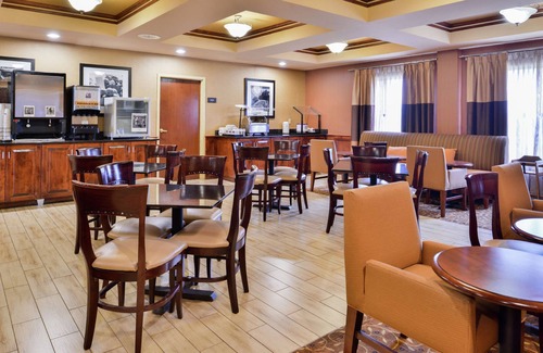 McLeansville Hotel | Hampton Inn Greensboro-East