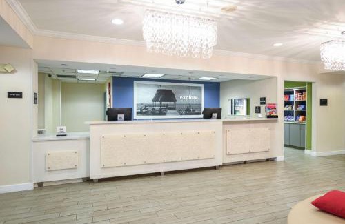 Arlington Hotel | Hampton Inn Jacksonville - East Regency Square