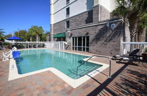 Arlington Hotel | Hampton Inn Jacksonville - East Regency Square