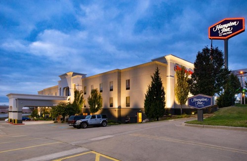 Winnetonka Hotel | Hampton Inn Kansas City Northeast