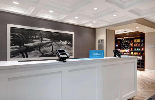 Livonia Hotel | Hampton Inn Livonia Detroit